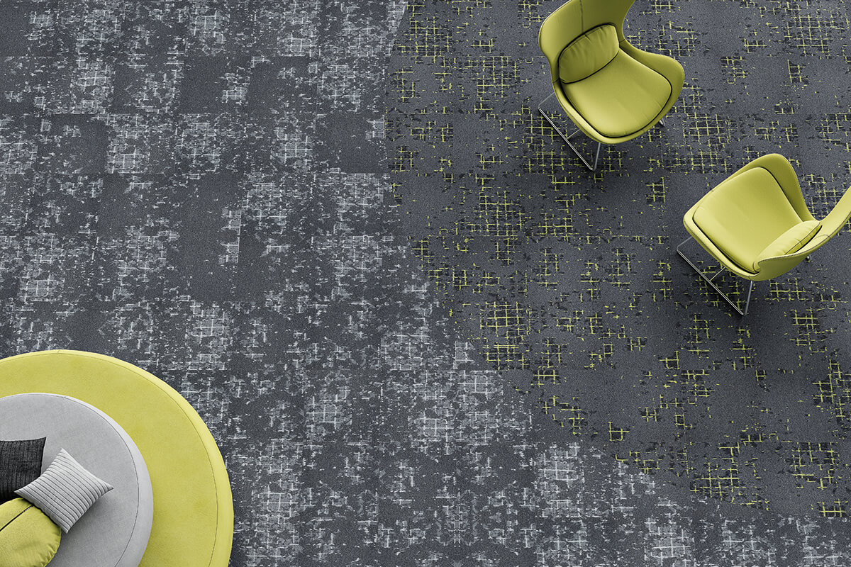 Ковровая плитка Associated Weavers Macro Tile цвет 94 Cloud Break 500×500×6 фото в интерьере